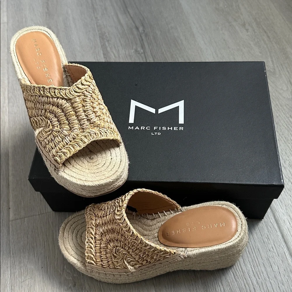 Marc Fisher Natural Woven Mules size 5 - Picture 3 of 9